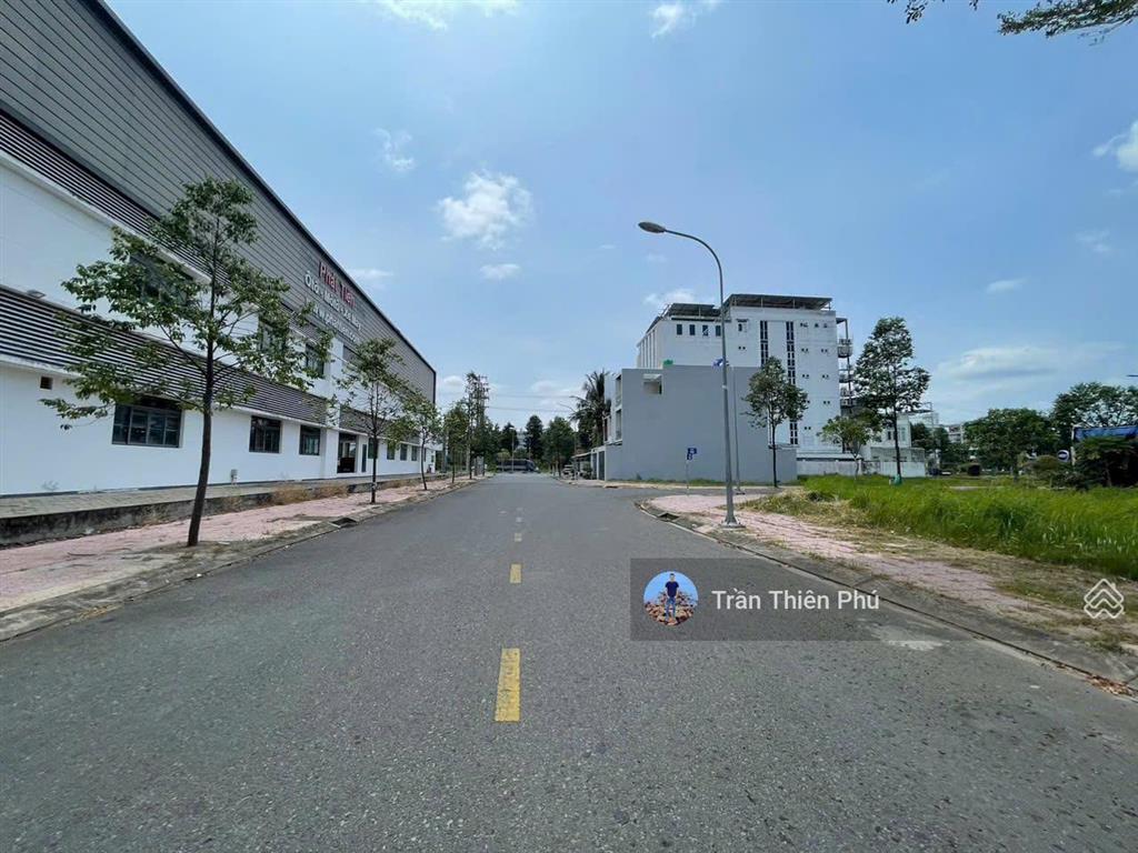 Bán đất tại n4, p 6, tân an, 4,85 tỷ, 120m2, sổ sẵn, giá còn thương lượng 0934 022 ***