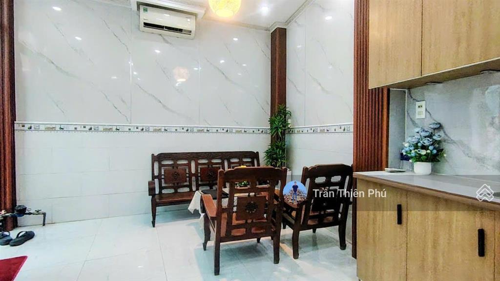 Bán nhà riêng tại duy tân, 2,79 tỷ, 20m2, 2pn, 2wc, giá tốt.  0934 022 *** phú