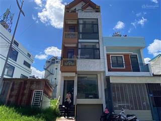 Bán nhà riêng tại phân khu d, khu văn hoá thể thảo tỉnh lâm đồng, giá siêu hời 13,5 tỷ, 110m2