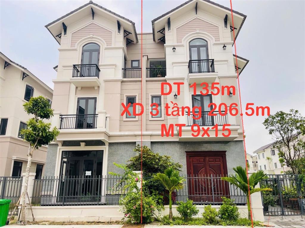 Chính chủ bán sập giá căn btsl 135m tại vsip giá 9.x tỷ