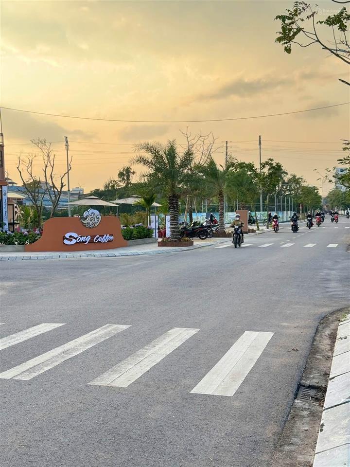 Lô khe thoáng 4m. cắt lỗ 600 triệu