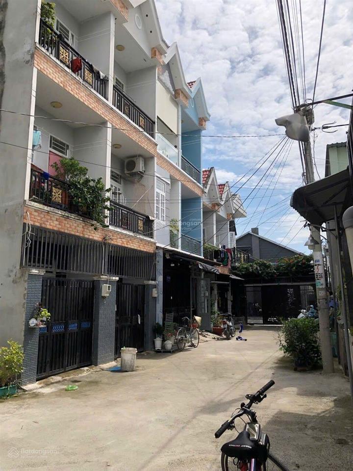 Xe tải tới nơi  đất trống tiện xây mới  ngang 6m  trung tâm nhà bè nhỉnh 4ty