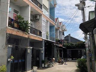 Xe tải tới nơi  đất trống tiện xây mới  ngang 6m  trung tâm nhà bè nhỉnh 4ty