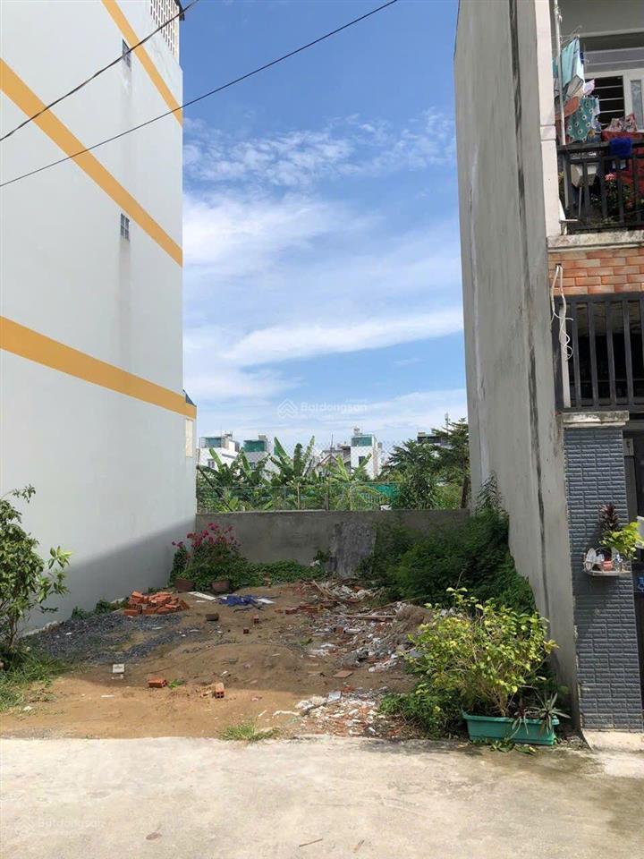 Xe tải tới nơi  đất trống tiện xây mới  ngang 6m  trung tâm nhà bè nhỉnh 4ty