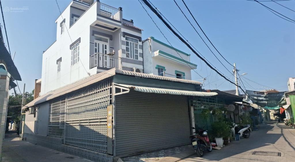 Căn góc 2 mặt tiền kd, 3 tầng, ngang gần 5m, hẻm xe hơi ngủ nhà, shr, nhỉnh 5 tỷ