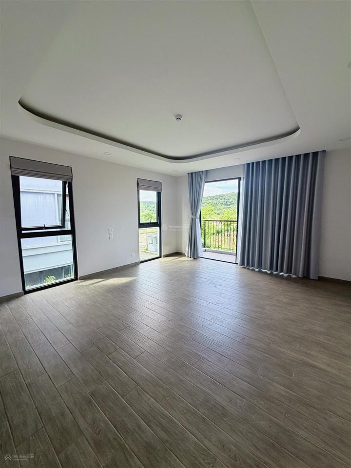 Cho thuê khách sạn mini paris villas phú quốc đã hoàn thiện cơ bản. chỉ 25 triệu/tháng