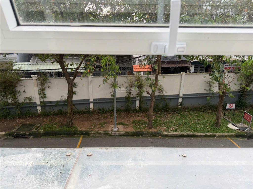 Bán căn góc shophouse melody 240m²  ở + kinh doanh  giá tốt hơn căn hộ 3pn