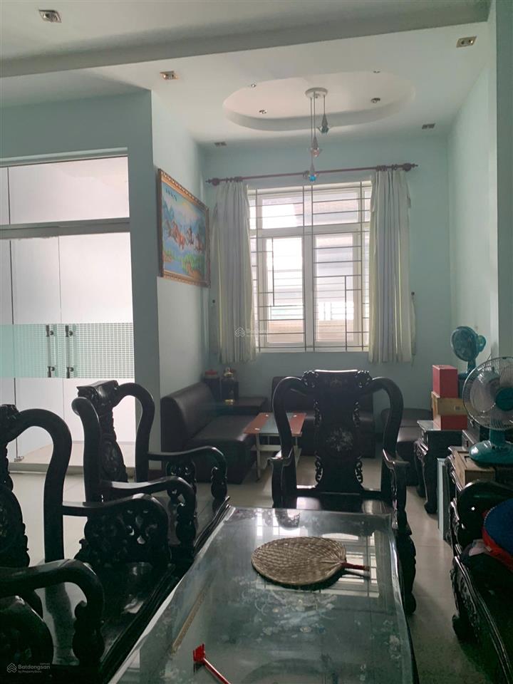 Chính chủ bán nhà mặt tiền đường c12, gần nhà ga t3 sân bay tân sơn nhất, nhà đẹp, sẵn khai thác