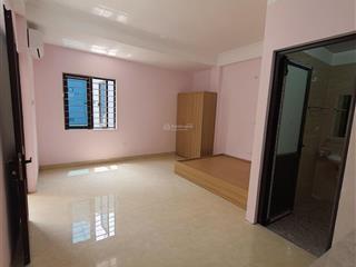 Phòng khép kín 30m2 full đồ  có ban công  ngay cổ nhuế