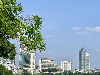 Tòa chdv 8 tầng thang máy lô góc ô tô vào nhà 75m mt 4,5m dòng tiền 100tr/th sát hồ tây