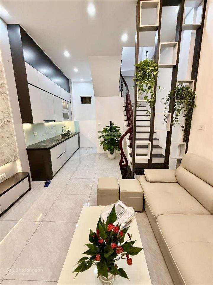 Nhà mới long lanh dân xây 2 mặt thoáng  sát hồ tây  hàng hiếm  võng thị thông thuỵ khuê 7,75 tỷ