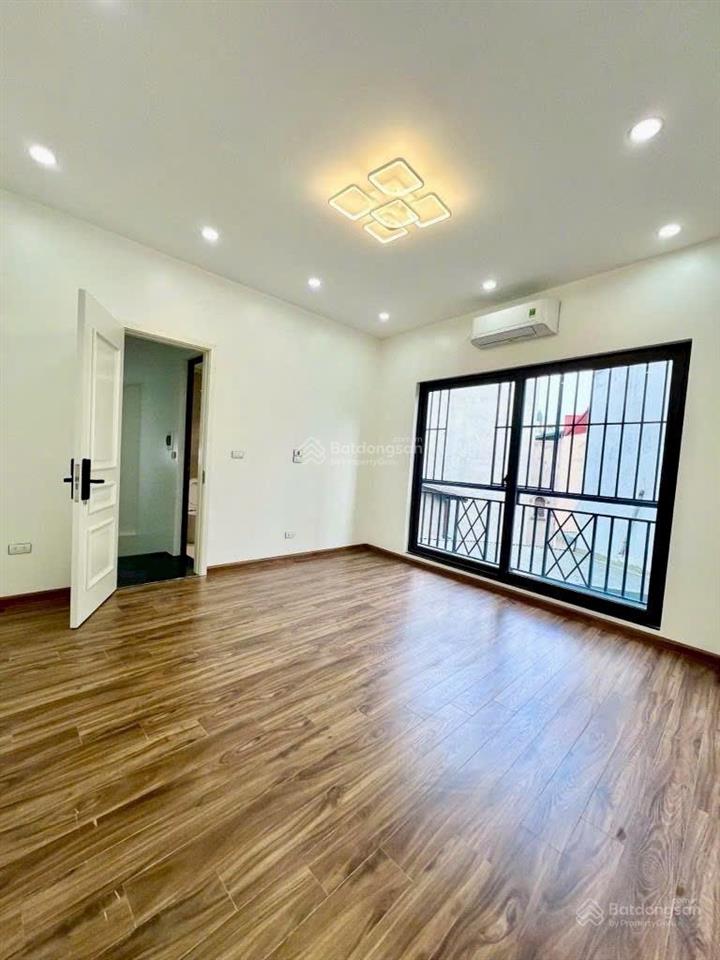 Nhà mới koong dân xây ngõ gần ô tô mặt tiền vip giá cực mềm  ở ngay văn cao