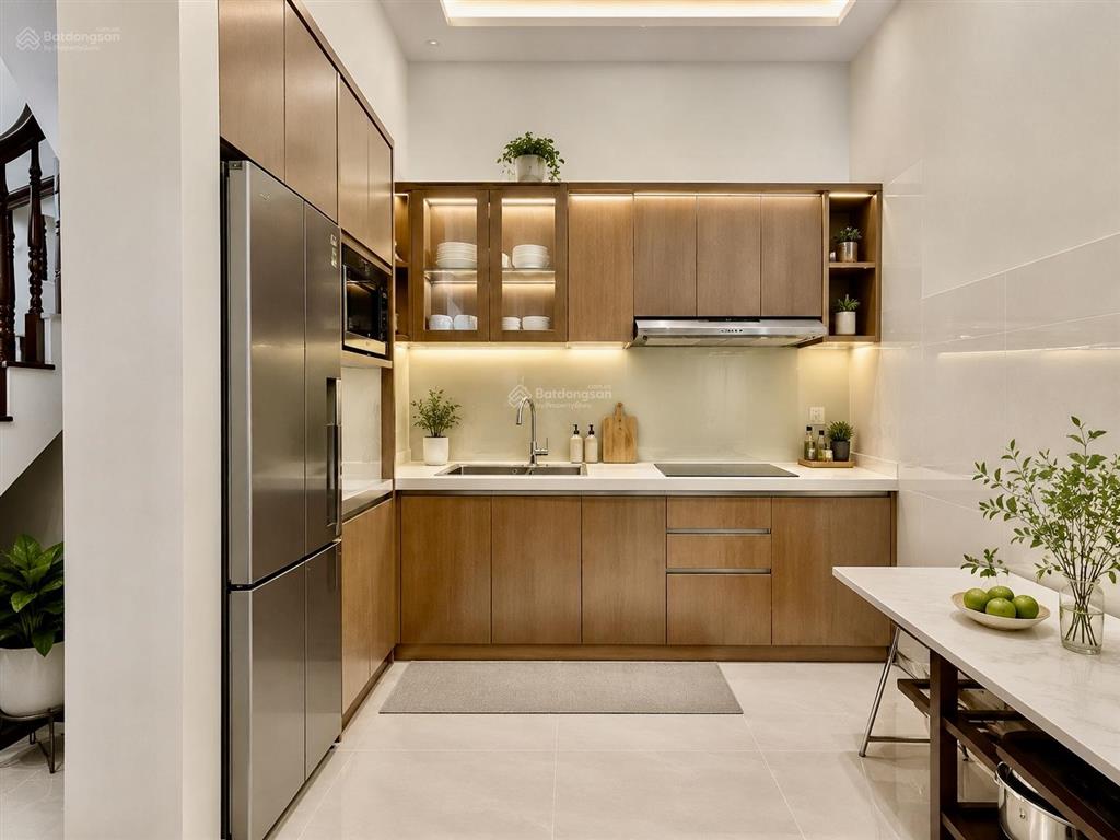 Đây rồi nhà dân xây 50m ra ô tô gần hồ tây sổ vuông dt 45m mt 4m  13,7 tỷ lạc long quân
