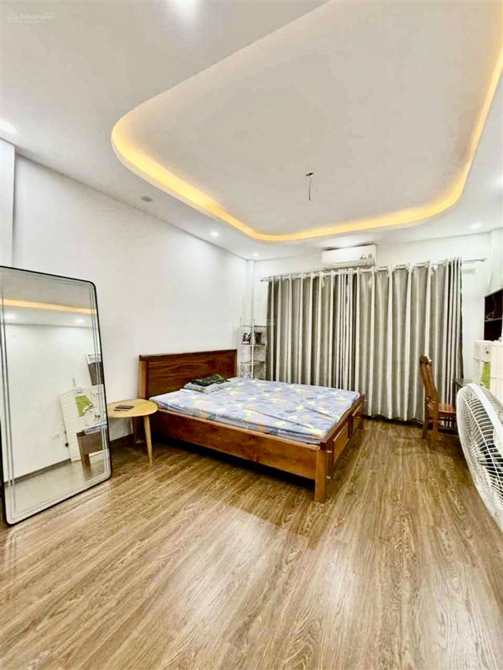 Phân khúc vừa tiền, siêu hiếm nhà dân xây ô tô nhỏ đỗ cửa  ngọc thụy  long biên.