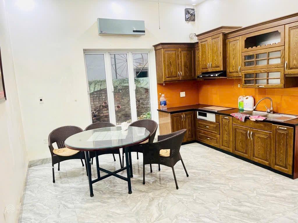 Mặt ngõ thông  biệt thự sân vườn ngọc thụy 120m2 gara ô tô không gian sống đẳng cấp