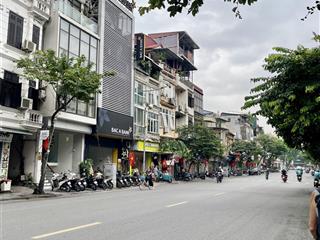 Cách phố 1 nhà phố khách sạn homestay dòng tiền tốt  ba đình