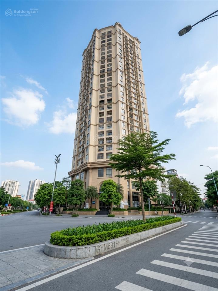 130 triệu/tháng dòng tiền thật apartment view hồ tây 9 tầng thang máy full nội thất.