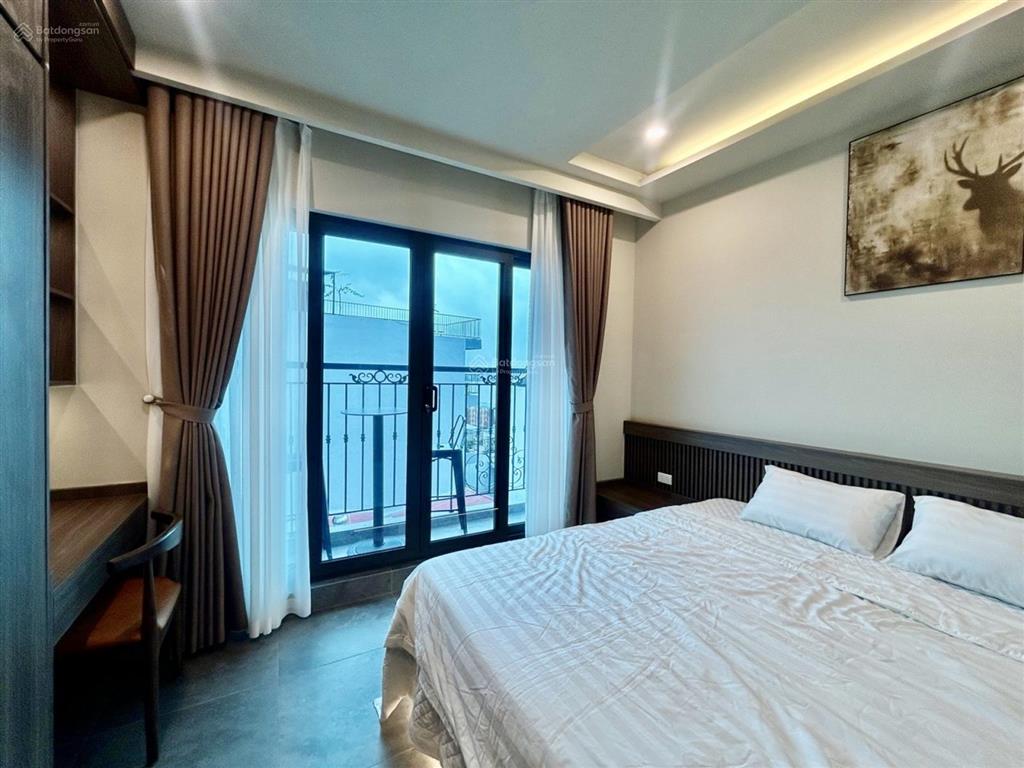 130 triệu/tháng dòng tiền thật apartment view hồ tây 9 tầng thang máy full nội thất.