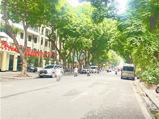 Hơn 4 tỷ sở hữu không gian đẳng cấp phố tt hoàn kiếm  sau mặt phố trần phú 3 mặt thoáng