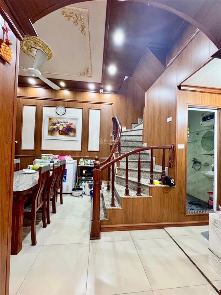 Tây hồ nhà 70m  mt 5,6m  ngõ ô tô dân xây vị trí đẹp nhỉnh 17 tỷ