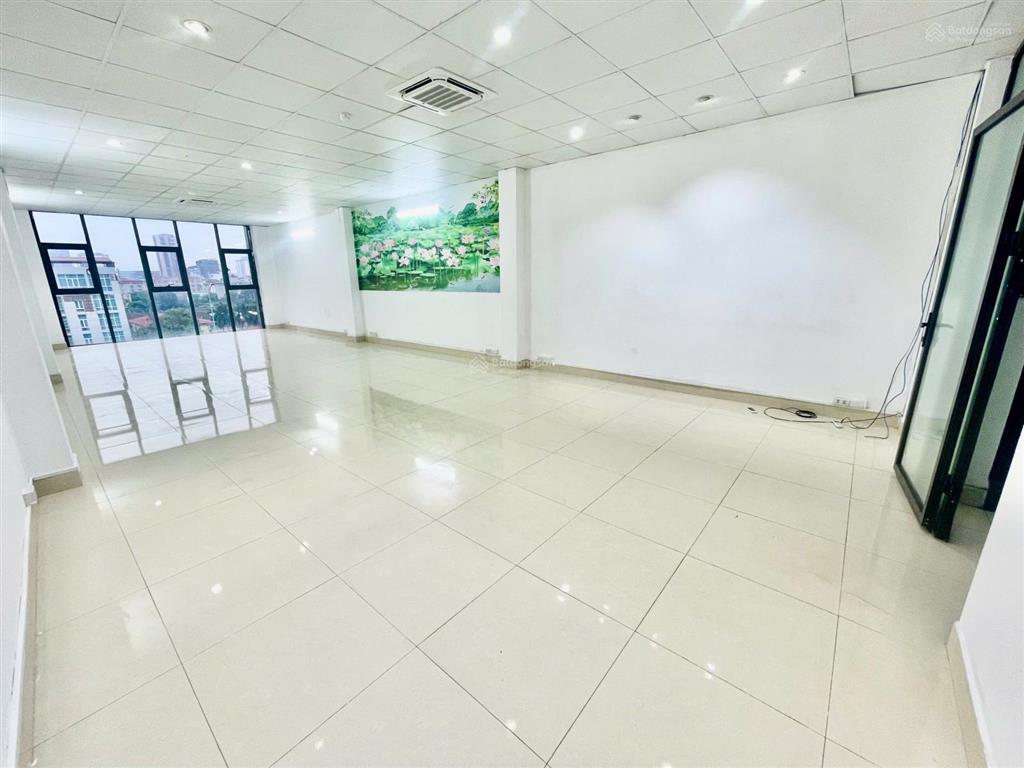 Cho thuê văn phòng mặt phố mai dịch  phạm văn đồng diện tích 80m2 giá thuê 14tr/ tháng, 0332 017 ***