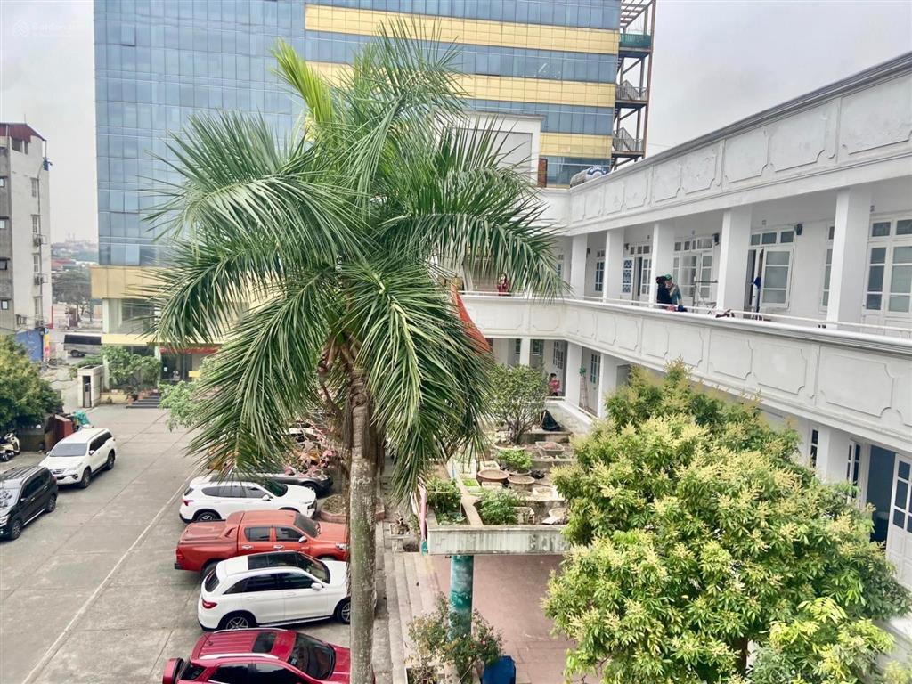 Cho thuê văn phòng mặt phố giải phóng, diện tích 30m2, giá thuê 3tr9/tháng, 0332 017 ***