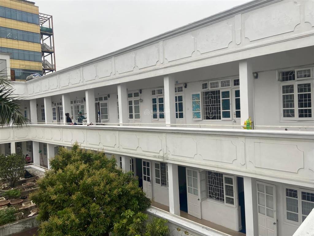 Cho thuê văn phòng mặt phố giải phóng, diện tích 30m2, giá thuê 3tr9/tháng, 0332 017 ***