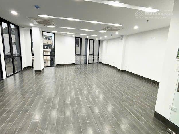 Cho thuê văn phòng kim giang  nguyễn xiển 60m2 giá 10tr. e 0332 017 ***
