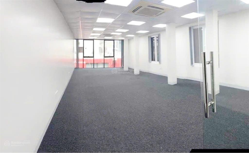 Cho thuê văn phòng tại trường chinh  phương liệt 65m2 giá 13tr/tháng.  em huyền 0332 017 ***