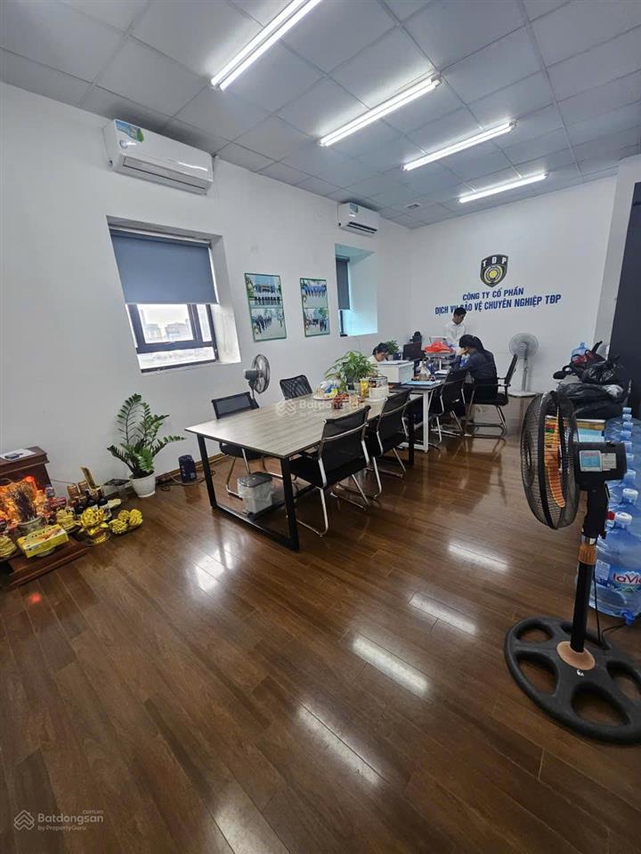 Cho thuê văn phòng phố xuân thủy  cầu giấy 30m2 giá 7tr cực đẹp,  0332 017 ***