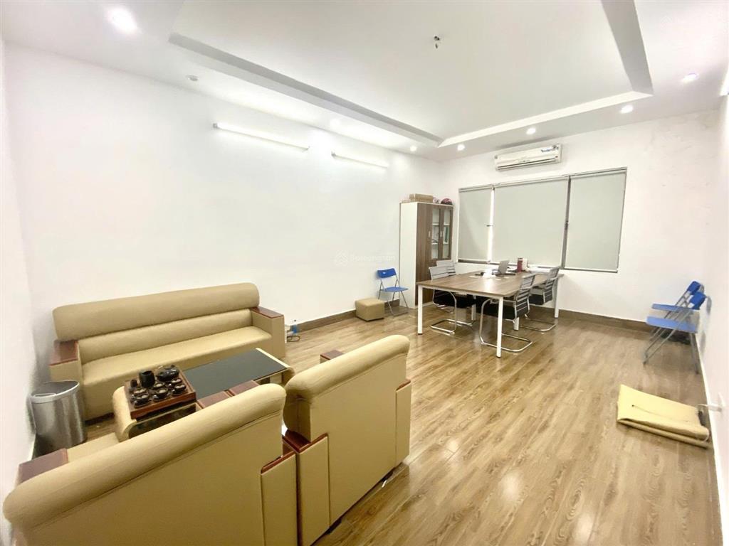 Cho thuê văn phòng dịch vọng  cầu giấy 30m² giá 5tr5/tháng,  0332 017 ***