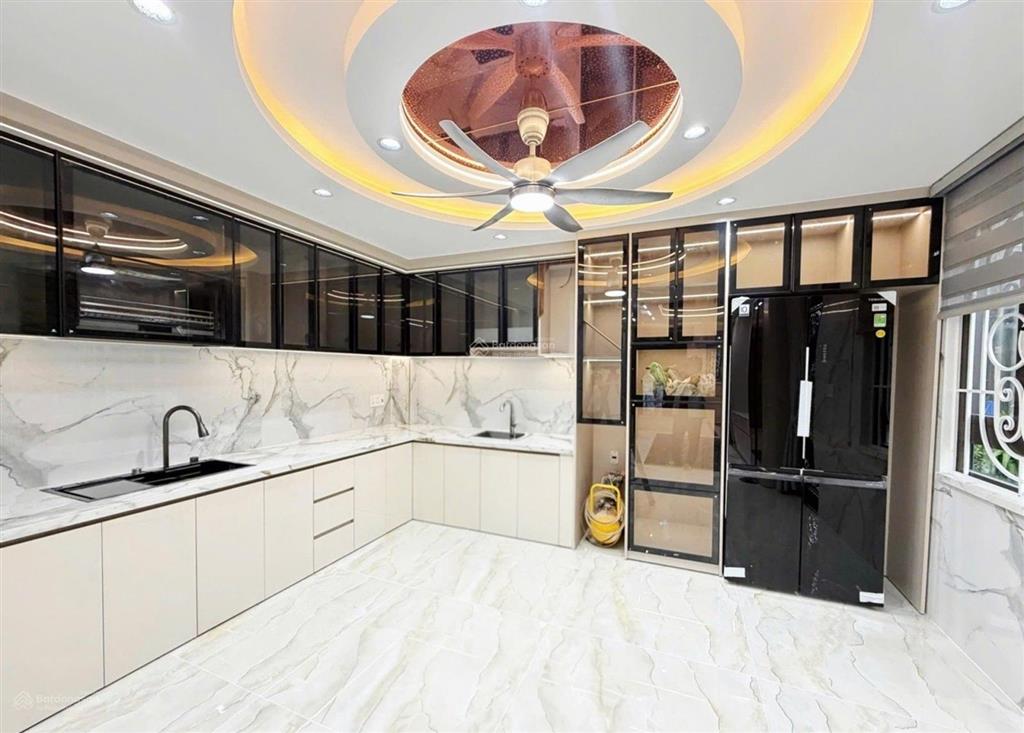Nhà mới  lê văn quới  5x14m  6 tầng  thang máy  chào nhỉnh 12 tỷ (tl)