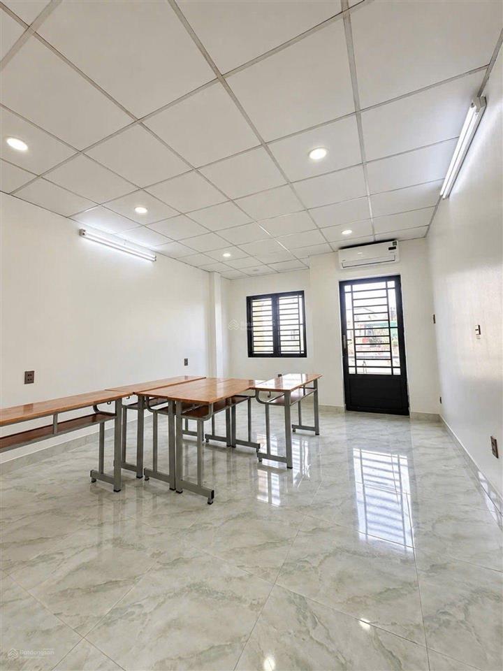 Bán nhà ngay aeon mall tân phú 60m2(4x15) 4 tânghẻm xe hơi chào chỉ 8 tỷ ( còn tl)3028020bbtt