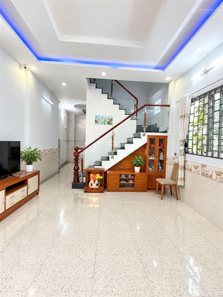 Bán nhà tân phú  gò dầu  65m2 ( 5x13)  2 tầng  xe hơi vào nhà  chào nhỉnh 7 tỷ ( tl)  10366