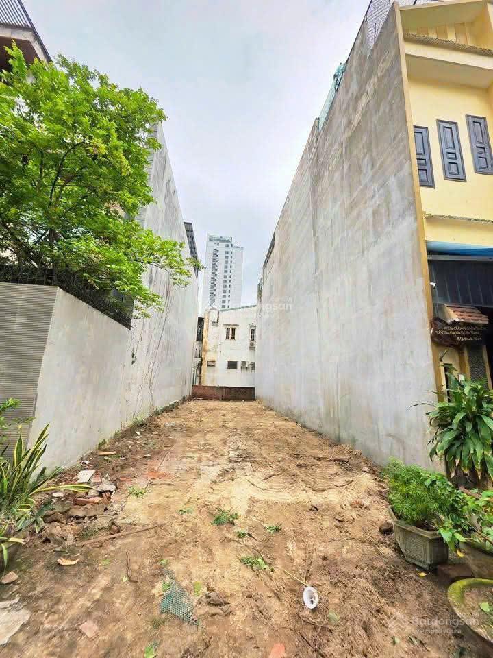 Đất mặt tiền đinh đạt cách biển vài bước chân