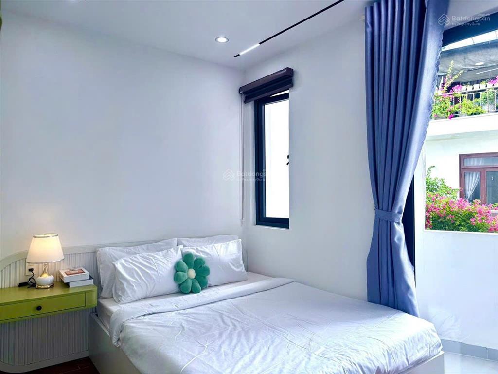 Siêu phẩm 4 tầng chỉ vài bước ra biển mỹ khê