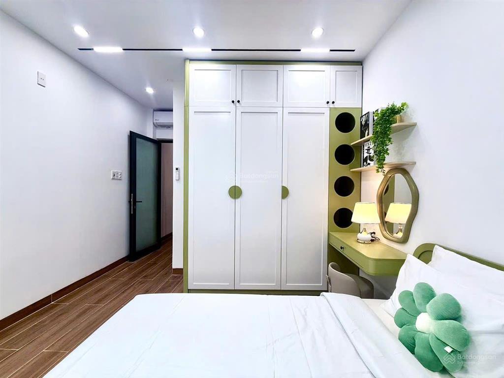 Siêu phẩm 4 tầng chỉ vài bước ra biển mỹ khê