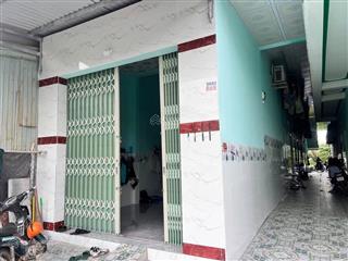 Bán trọ đẹp giá rẻ tân phước khánh  tân uyên. dt 179m2 có 1kiot + 8p thu nhập 10 triệu/th