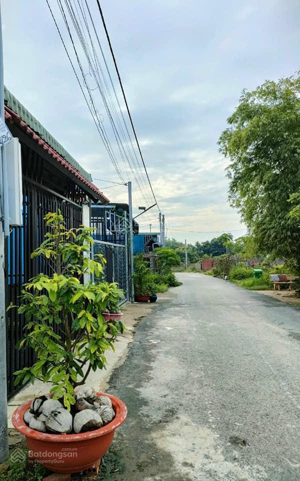 Chủ bán trọ giá rẻ tân uyên 147m2 giá chỉ 1,45 tỷgồm 1kiot + 4p thu nhập 8tr gần chợ vị hảo, có sổ