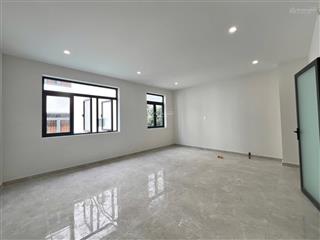 Cho thuê chdv cao cấp, thoáng mát ngay vòng xoay liên phường, cc thủ thiêm garden, sky9, ehomes q2