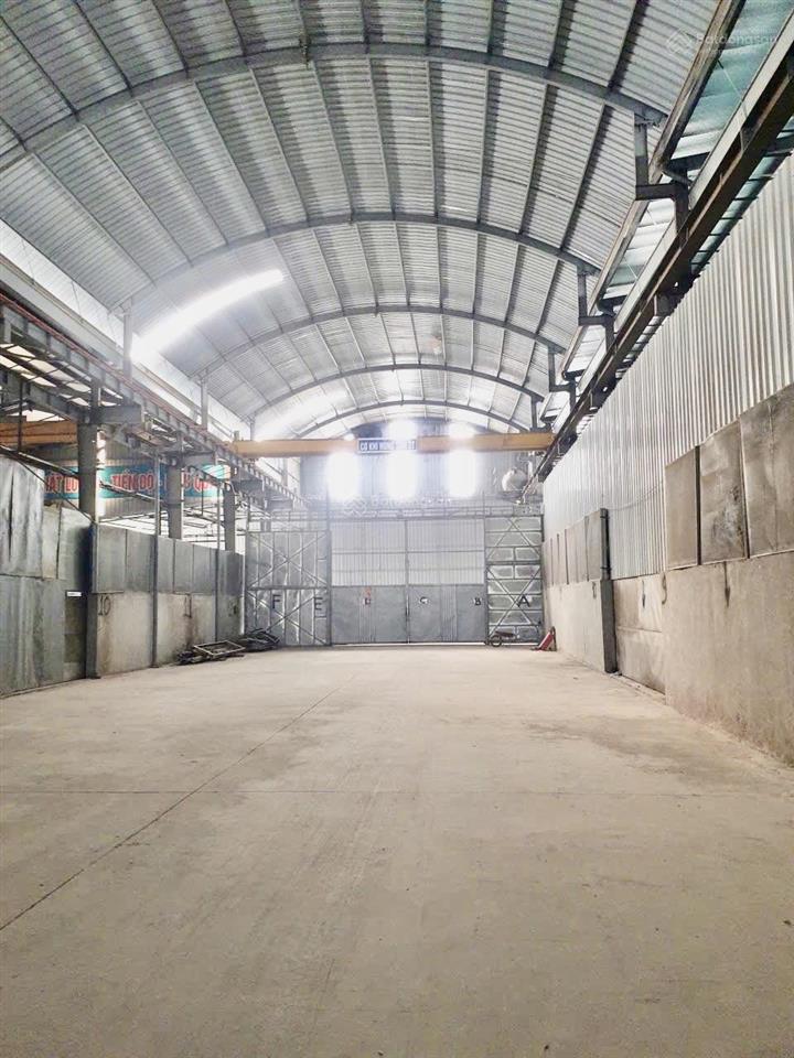 Chính chủ cho thuê kho, xưởng 1100 m, 1500 m (tại gần ql 32  phùng  đan phượng  hà nội )