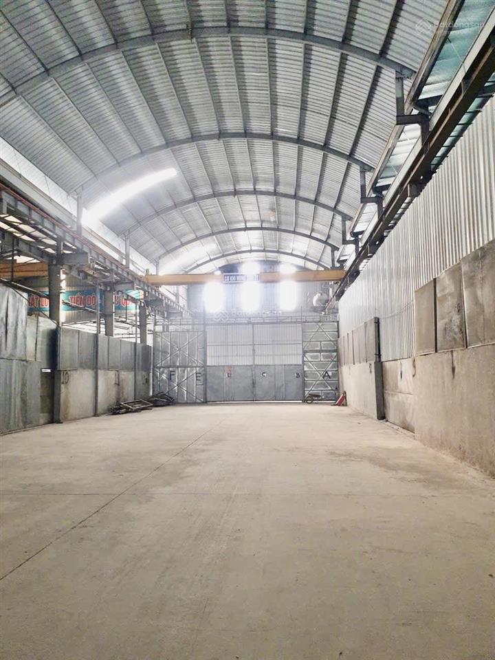 Chính chủ cho thuê kho, xưởng 1100 m, 1500 m (tại gần ql 32  phùng  đan phượng  hà nội )