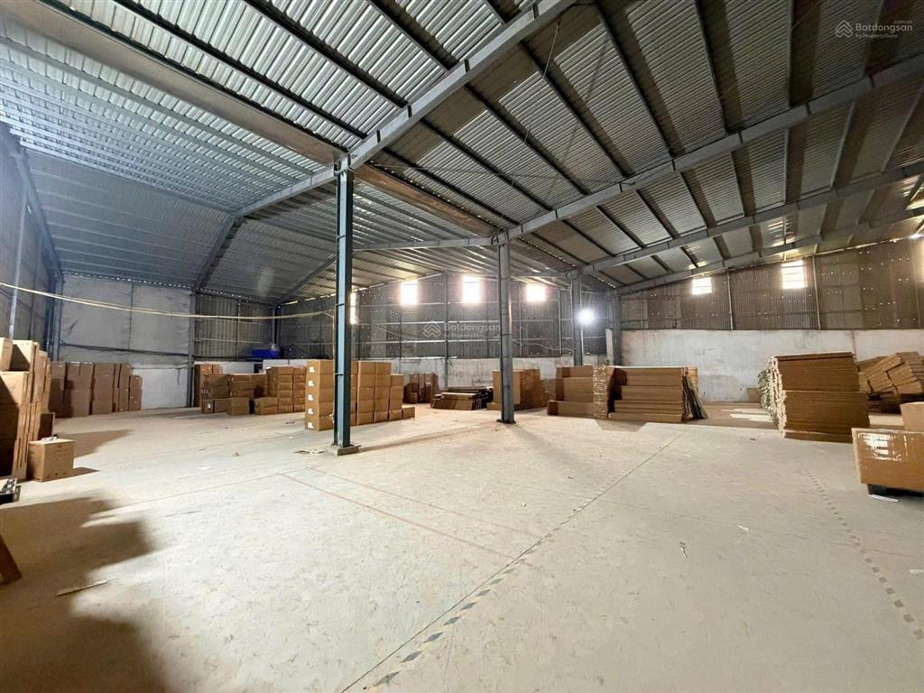 Chính chủ cho thuê kho, xưởng 1600 m2 (tại phú nghĩa  chương mỹ  hà nội).  0383 886 ***