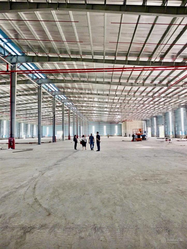 5000m2 kho xưởng mới 100% (tại đường 379  việt yên  hưng yên)