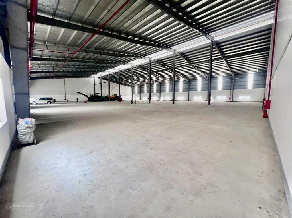5000m2 kho xưởng mới 100% (tại đường 379  việt yên  hưng yên)