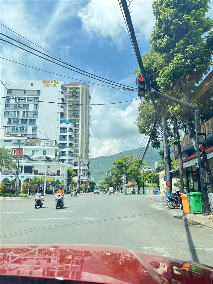 Bán dãy trọ mặt tiền cần vương giá chỉ 6,3 tỷ thu nhập ổn định hàng tháng