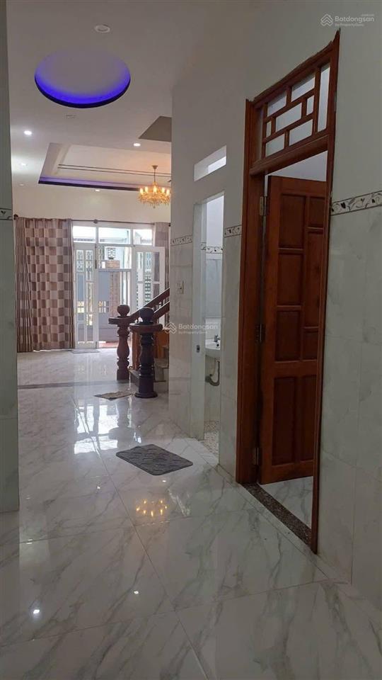 Bán nhà 5 tầng ngã tư chương dương vị trí gần biển