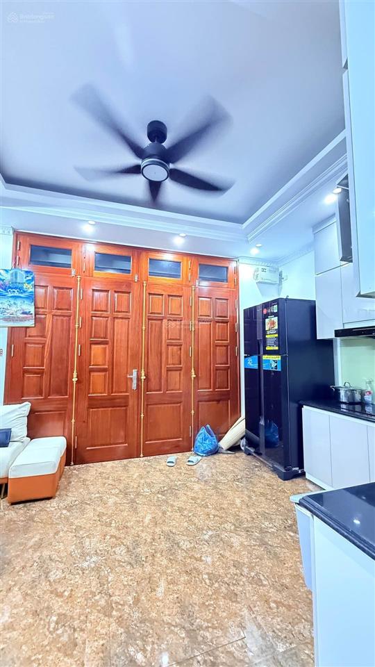 Ba đìnhlô góc 3 thoáng  thang máy xịngần phốnhà cực đẹp  nở hậu  tặng nội thất siêu đẹp