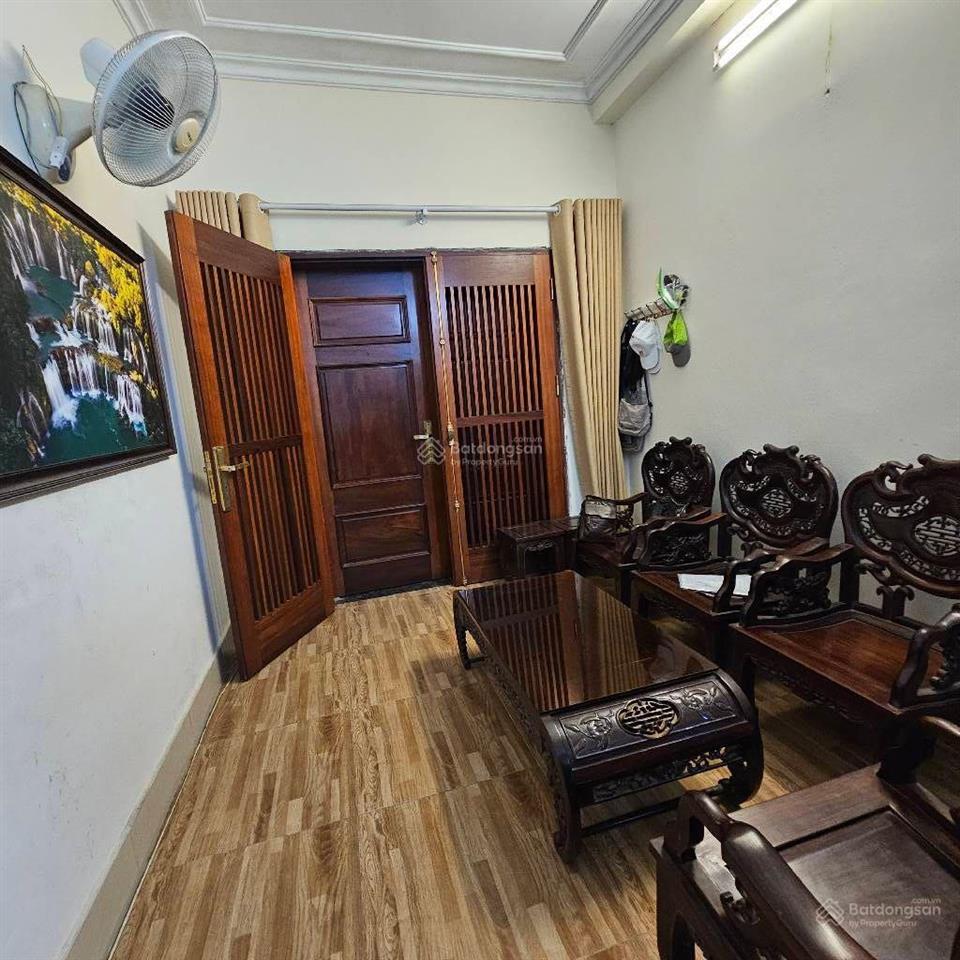 Có 102lõi ba đình phố phan đình phùng sổ đỏ chính chủmặt ngõ rộng , nông thông thoáng