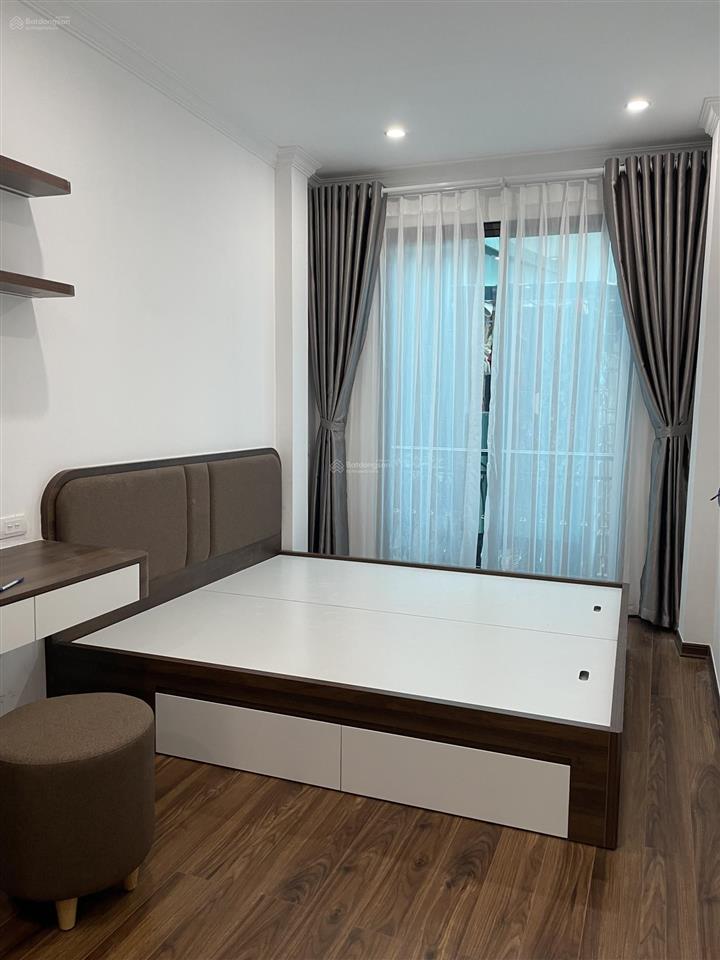 Nhỉnh 10 tỷ 3 bước ra phố giang văn minh ngõ thông2 thoángô tô đợi cổngmớiđẹpthang máy êm